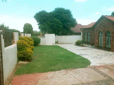 House For Sale In Roodebult, Germiston