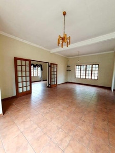 House For Sale In Rooihuiskraal, Centurion