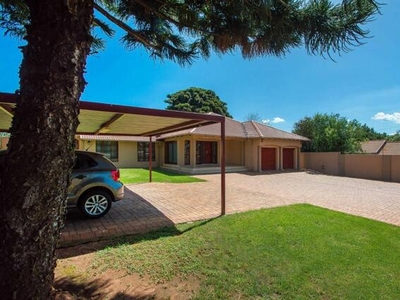 House For Sale In Strubensvallei, Roodepoort