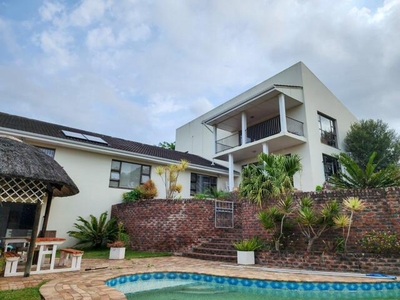 House For Sale In Vincent Heights, East London