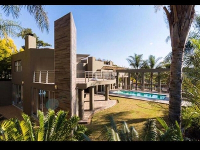 House For Sale In Waterkloof Ridge, Pretoria