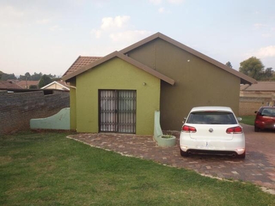 House For Sale In Zakariyya Park, Johannesburg