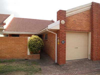 Townhouse For Rent In Blue Bend, East London