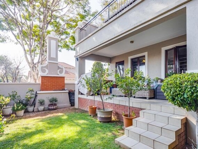 Townhouse For Sale In Broadacres, Sandton