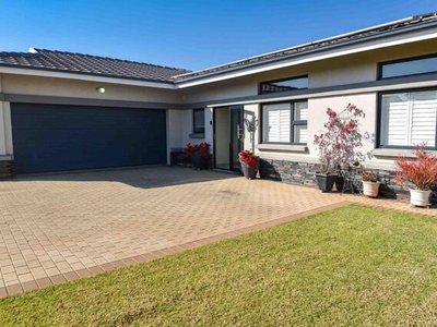 Townhouse For Sale In Eastlands Mature Lifestyle Estate, Benoni