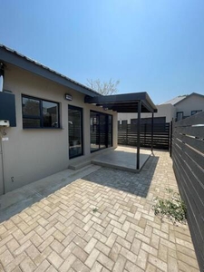 Townhouse For Sale In Hoedspruit, Limpopo