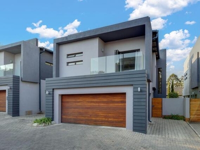 Townhouse For Sale In Petervale, Sandton