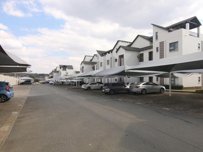 Townhouse For Sale In The View, Sandton