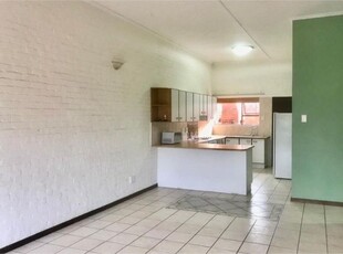 Walk to the Beach! 2 Bedroom, 2 Bathroom Townhouse - Ferreira Town, Jeffreys Bay