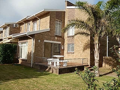 3 Bedroom Townhouse Rented in Framesby