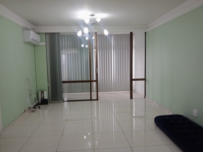 2.5 Bedroom Apartment / flat for sale in Morningside