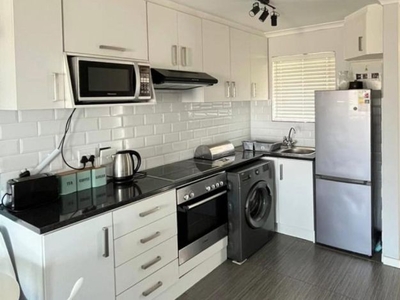 2 Bedroom apartment to rent in Churchill Estate, Parow