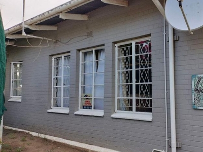 2 Bedroom cluster to rent in Wilgehof, Bloemfontein
