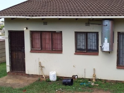 2 Bedroom Freehold For Sale in Ngwelezana