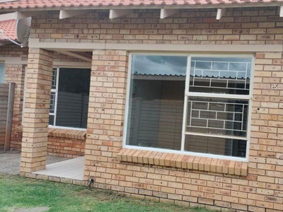 3 Bedroom townhouse - sectional to rent in Quaggafontein, Bloemfontein