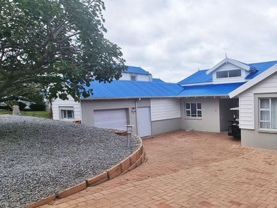 4 Bedroom house in Pinnacle Point Golf Estate For Sale