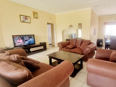4 Bedroom house in Stilfontein Ext 4 For Sale