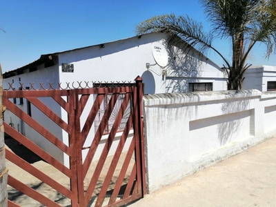 6 Bedroom house in Mamelodi For Sale