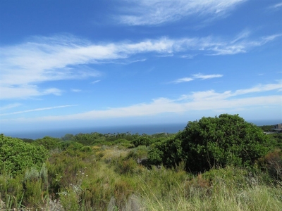 7,570m² Vacant Land For Sale in Pezula Private Estate