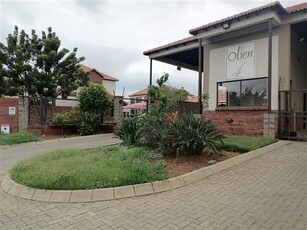 3 Bed Duplex in Waterval East