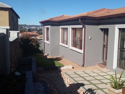 3 Bedroom house rented in Quellerie Park, Krugersdorp
