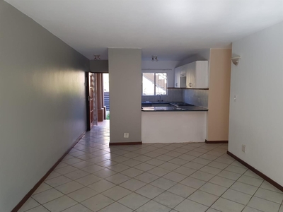 BEAUTIFUL 3 BED, 2 BATH - TOWN HOUSE IN SECURITY COMPLEX IN CENTURION