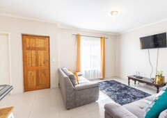 lovely 3 bedroom townhouse in 24-hour manned security complex.