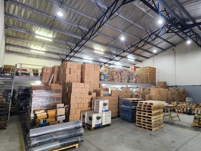 1,006m2 Warehouse To Rent in Riverhorse Valley | Swindon Property