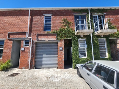 166 Square Meter Unit To Let In Maitland