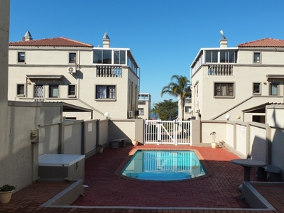2 Bedroom Apartment / Flat For Sale In Uvongo