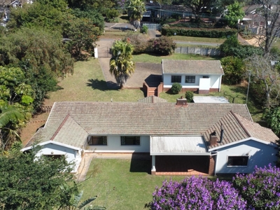4 Bedroom Family Home Around the Corner from Kloof Highschool