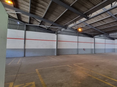 Affordable Storage Warehouse To Let In Airport Industria