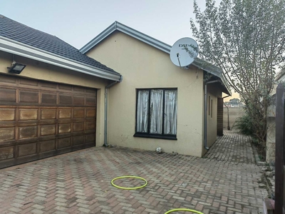 FAMILY HOME TO RENT IN DAVEYTON!!!!!