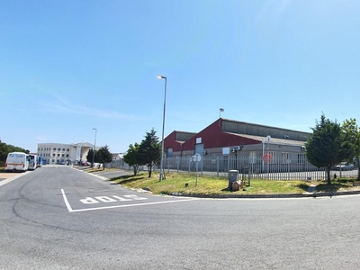 Freestanding Warehouse For Lease In Airport Industria