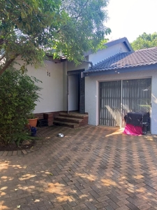 HOUSE TO RENT IN ELSPARK!!!