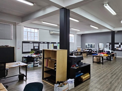 Neat Office & Factory Space To Let off Voortrekker Road