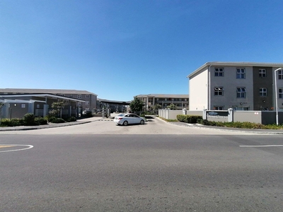 One bedroom apartment to let in Muizenberg