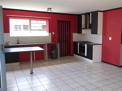 2 bedroom house to rent in Parsons Vlei
