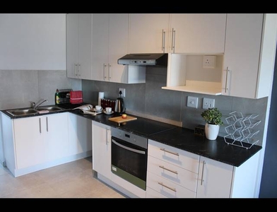 2 bed property to rent in parklands