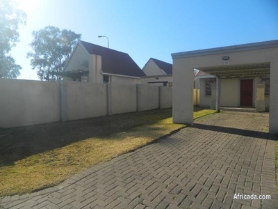 2 Bedroom Townhouse For Sale in Tasbet Park Ext 06