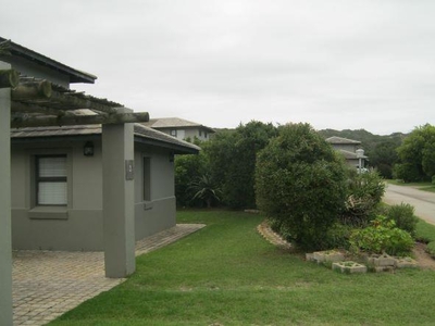 3 Bedroom Townhouse to Rent in Mossel Bay Central