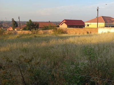 330m² Vacant Land For Sale in Mabopane Unit M