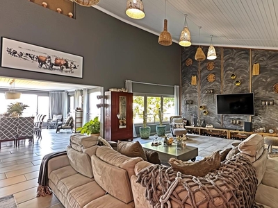 8 Bedroom House for Sale in Ballito Central