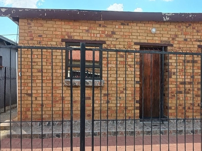 FNB Quick Sell 3 Bedroom House for Sale in Tsakane - MR59236