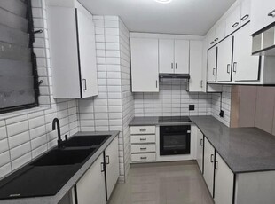2 Bedroom apartment for sale in Menlyn, Pretoria