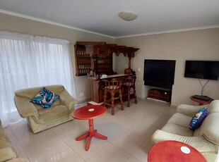 2 Bedroom semi-detached rented in West Beach, Blouberg