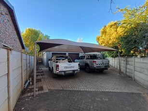 3 Bedroom House To Let in Langenhovenpark