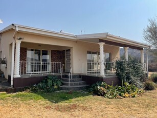3 Bedroom House To Let in Potchefstroom Rural