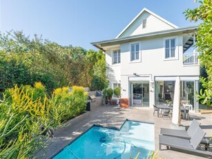 4 Bed Townhouse in Mt Edgecombe Estate 1 & 2