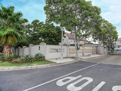 3 Bedroom duplex townhouse - sectional for sale in Sonstraal Heights, Durbanville